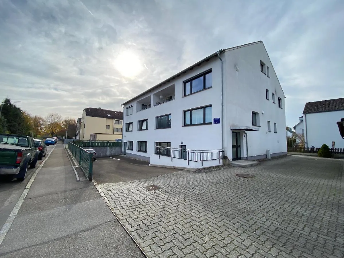 Apartment Luxomes - New Central Design Studio - Kitchen - Parking Ingolstadt